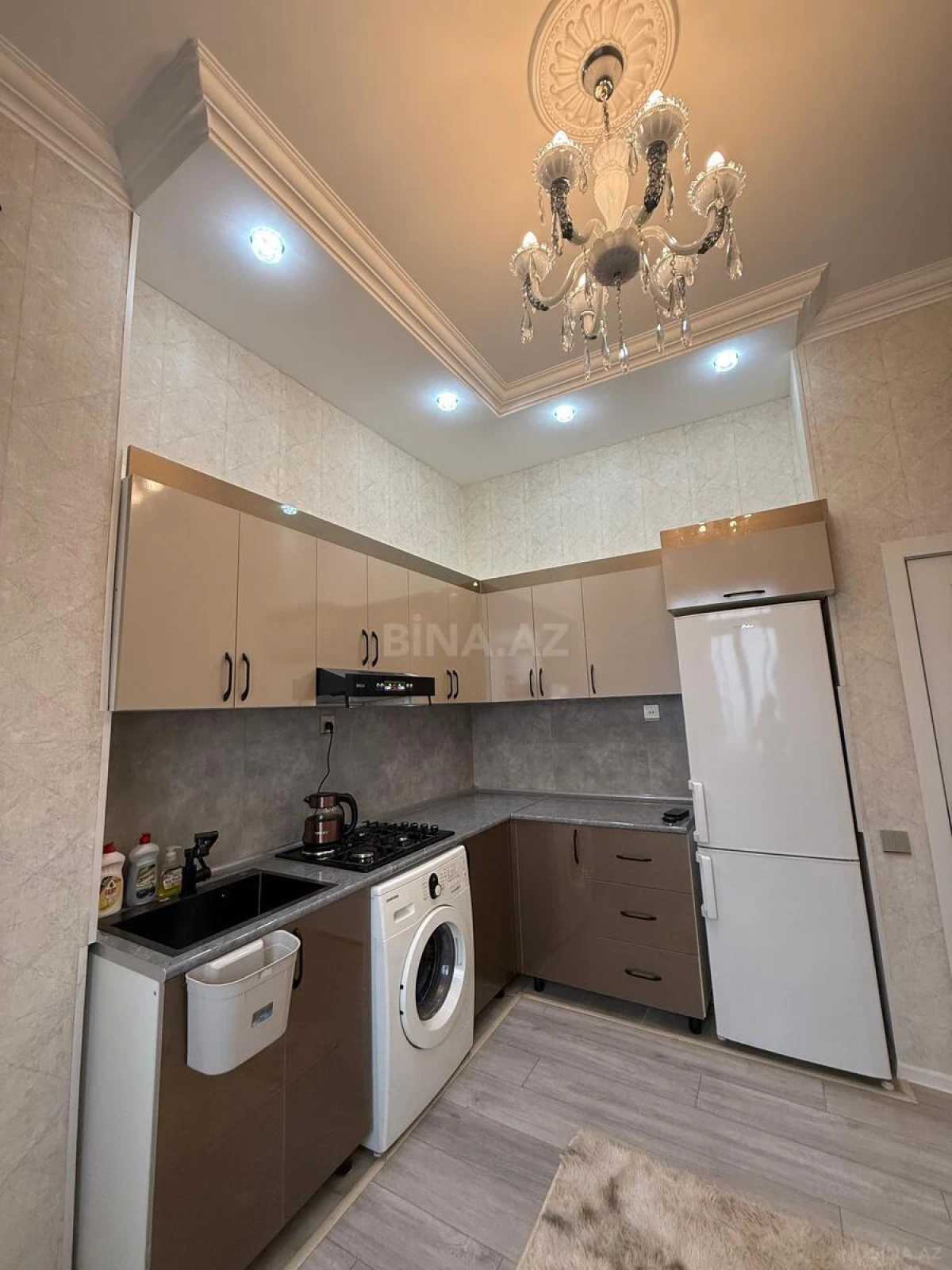Satılır 3 otaqlı mənzil 96 m²