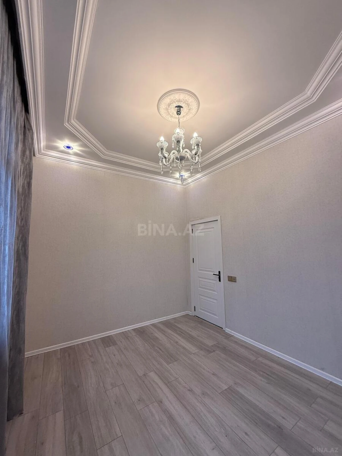 Satılır 3 otaqlı mənzil 96 m²