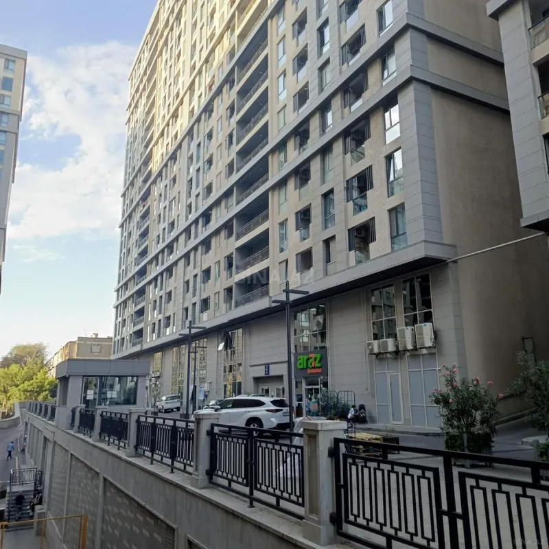 Kirayə verilir 2 otaqlı mənzil 82 m²