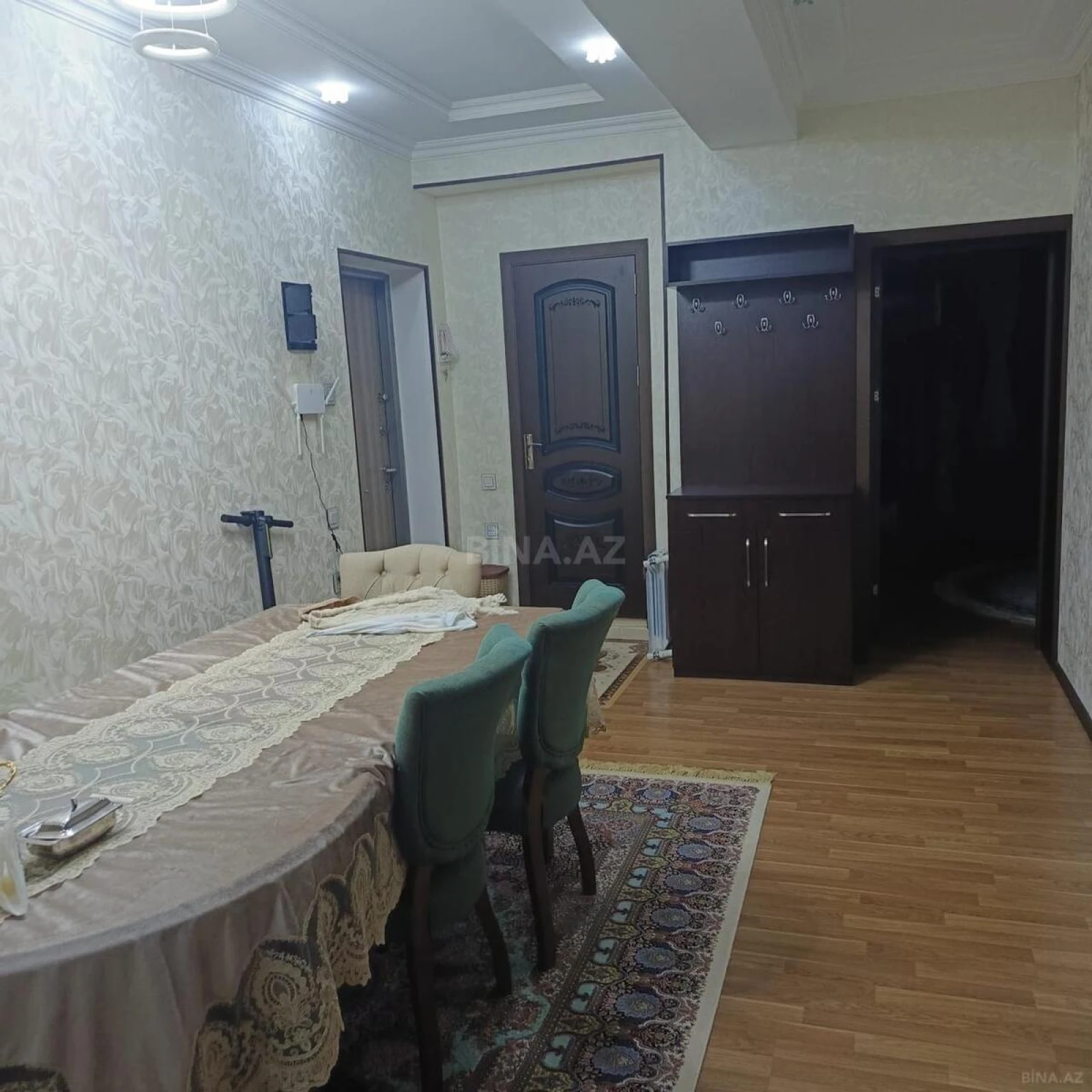 Kirayə verilir 2 otaqlı mənzil 82 m²