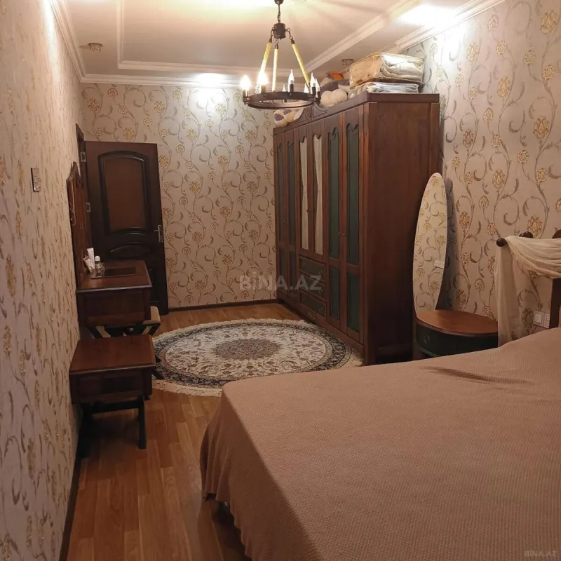 Kirayə verilir 2 otaqlı mənzil 82 m²