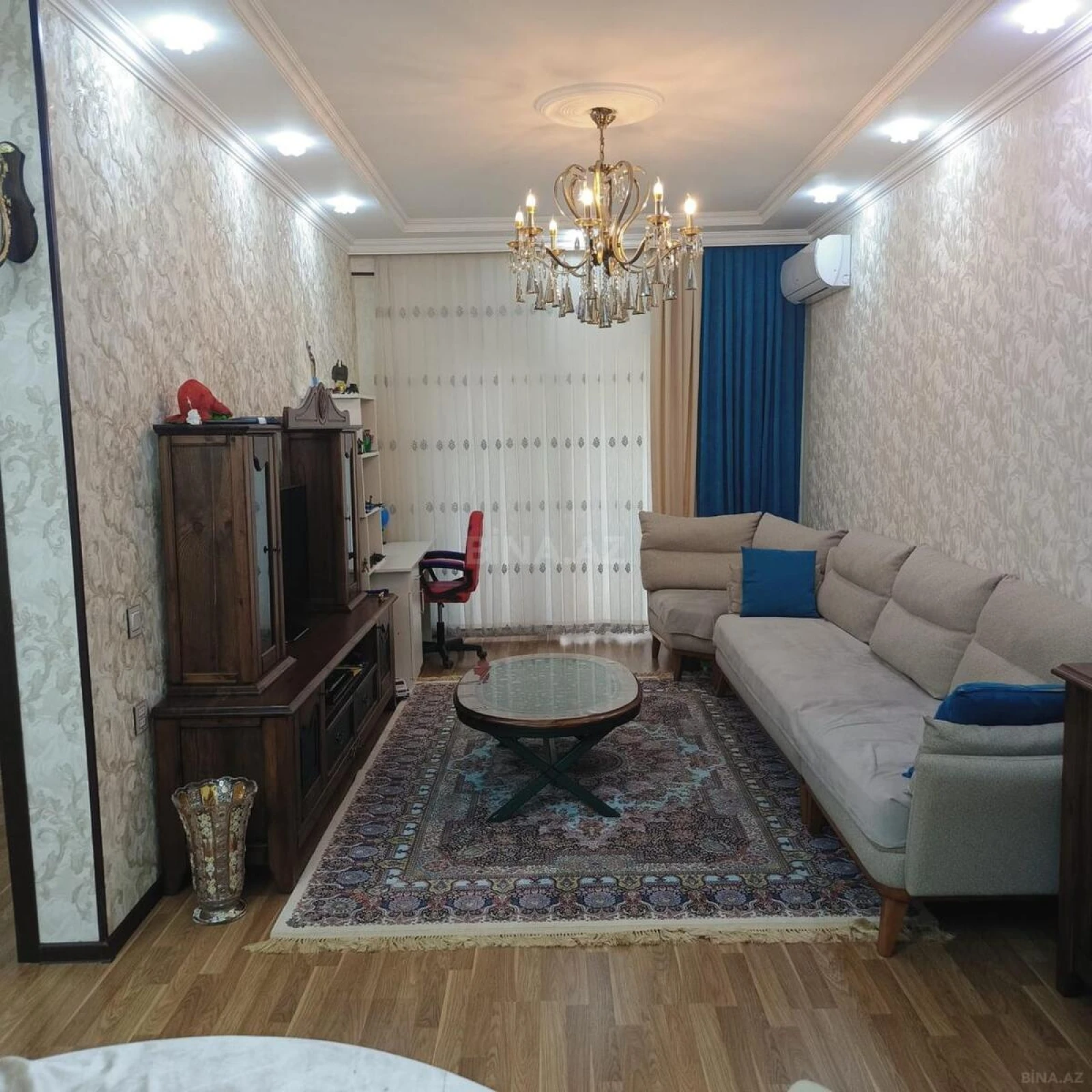 Kirayə verilir 2 otaqlı mənzil 82 m²