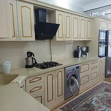 Kirayə verilir 2 otaqlı mənzil 82 m²