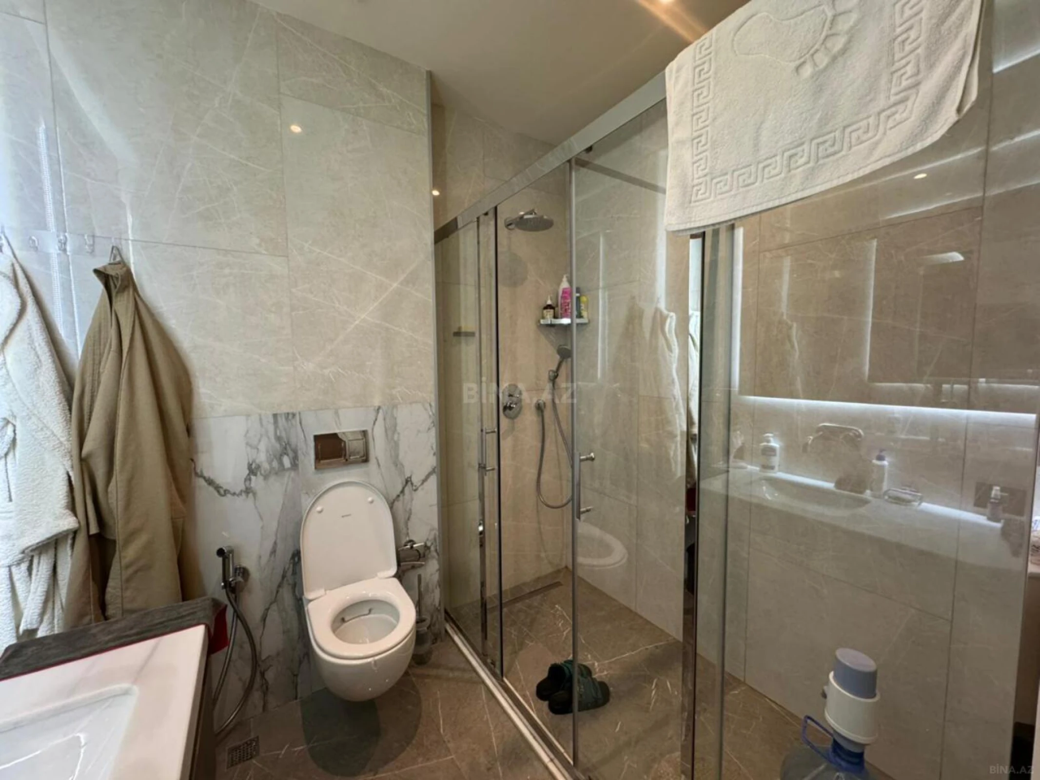 Satılır 2 otaqlı mənzil 100 m²