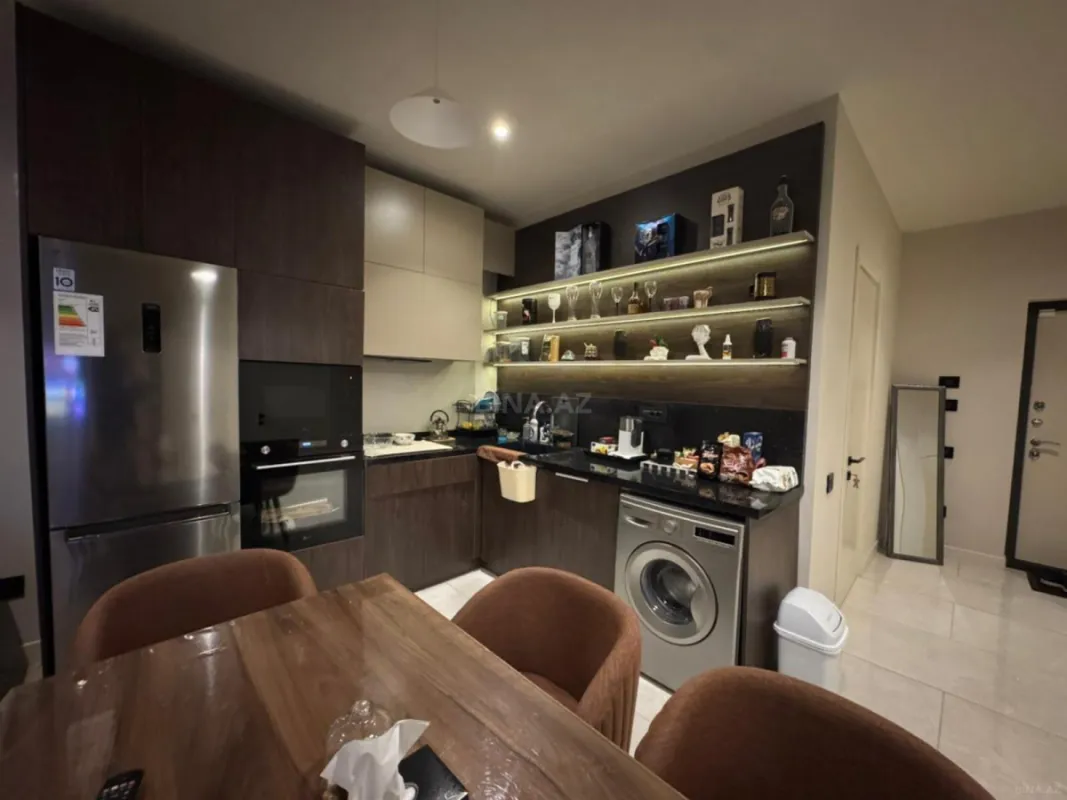 Satılır 2 otaqlı mənzil 100 m²