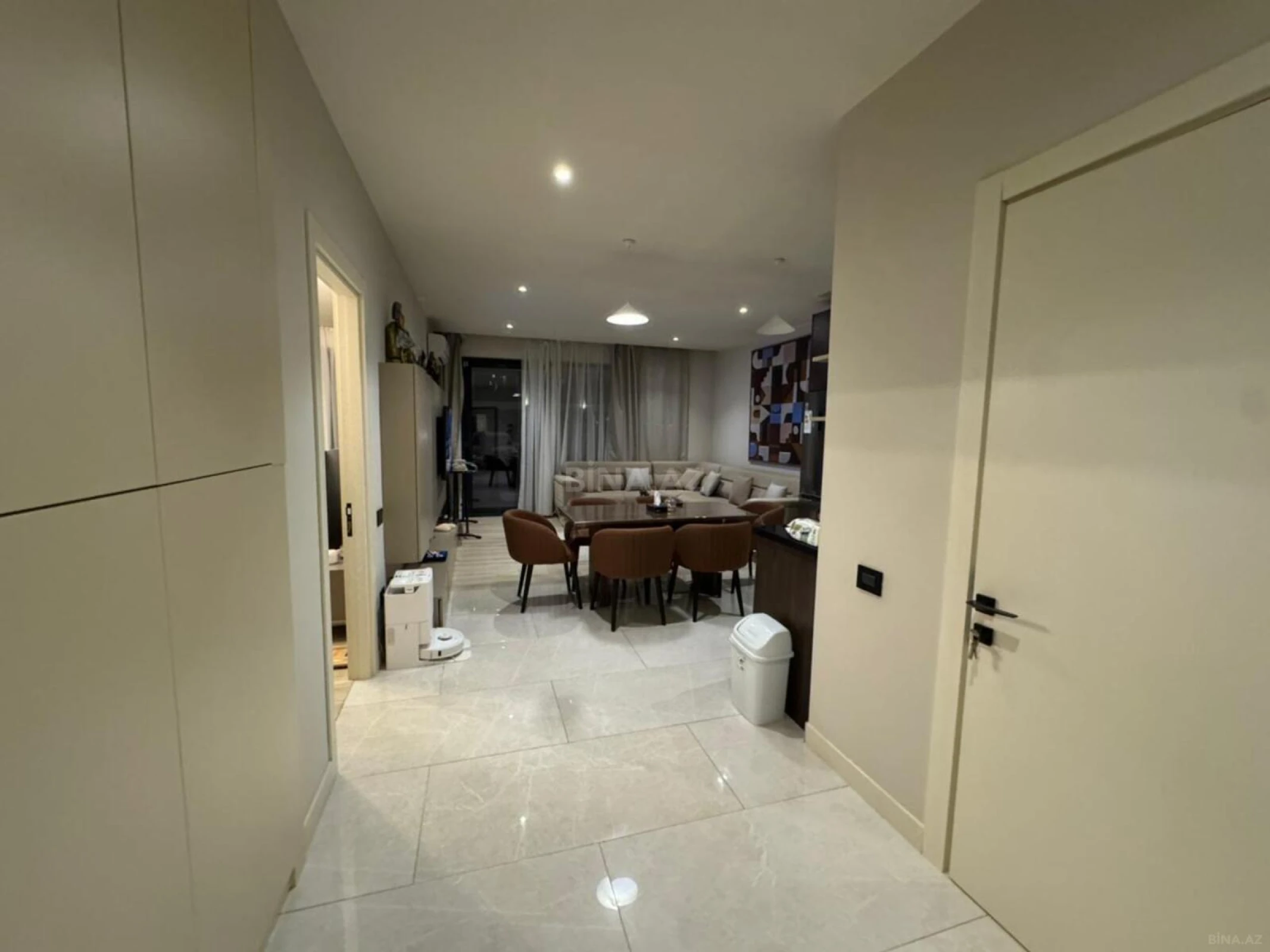 Satılır 2 otaqlı mənzil 100 m²