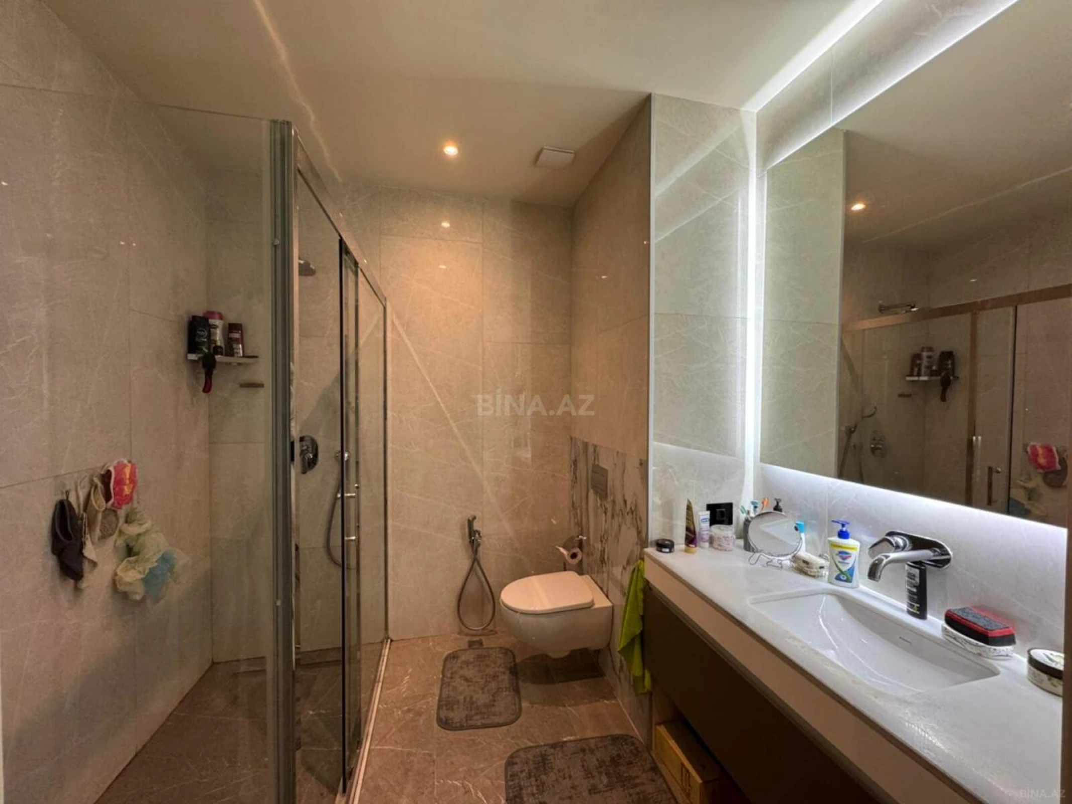 Satılır 2 otaqlı mənzil 100 m²