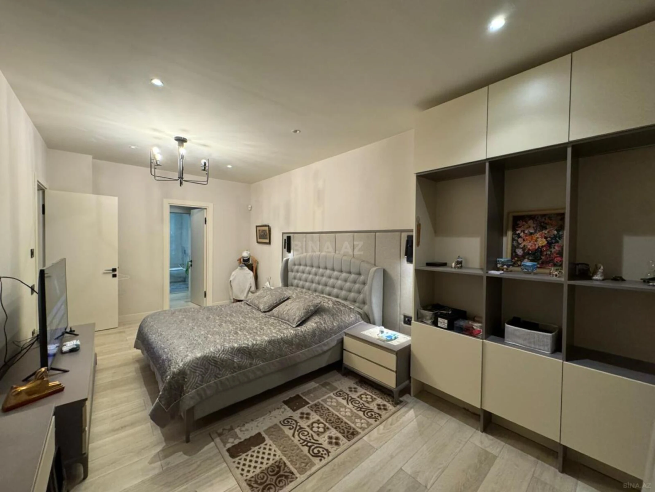 Satılır 2 otaqlı mənzil 100 m²