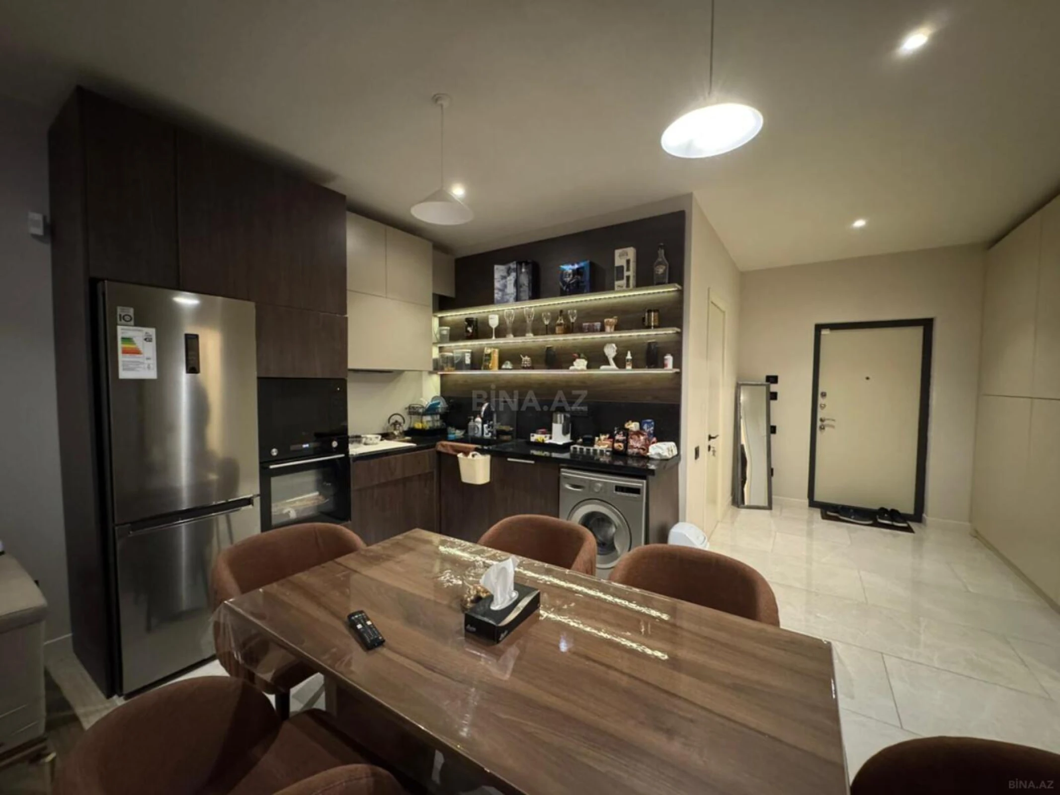 Satılır 2 otaqlı mənzil 100 m²