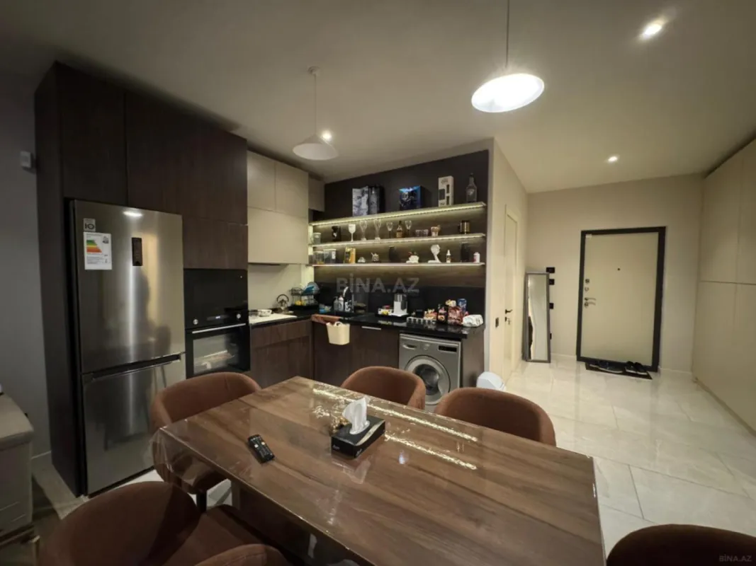 Satılır 2 otaqlı mənzil 100 m²