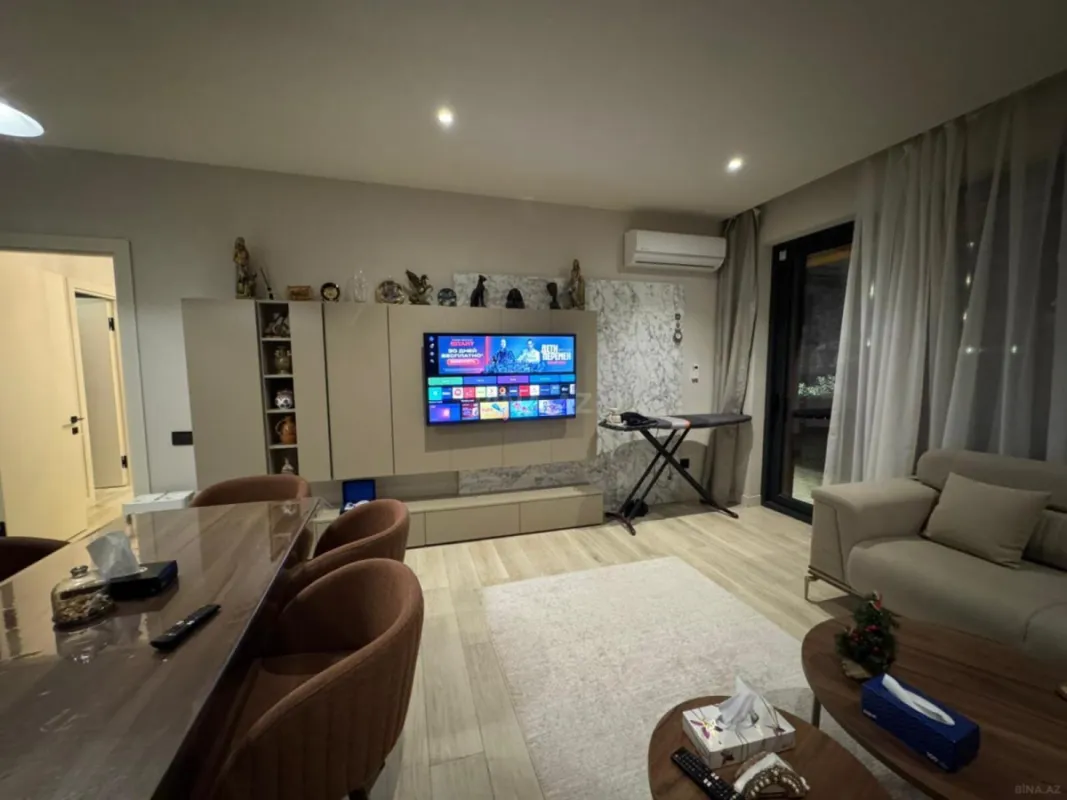 Satılır 2 otaqlı mənzil 100 m²