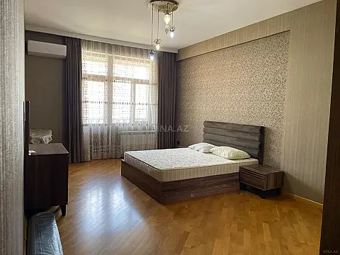 Kirayə verilir 3 otaqlı mənzil 140 m²