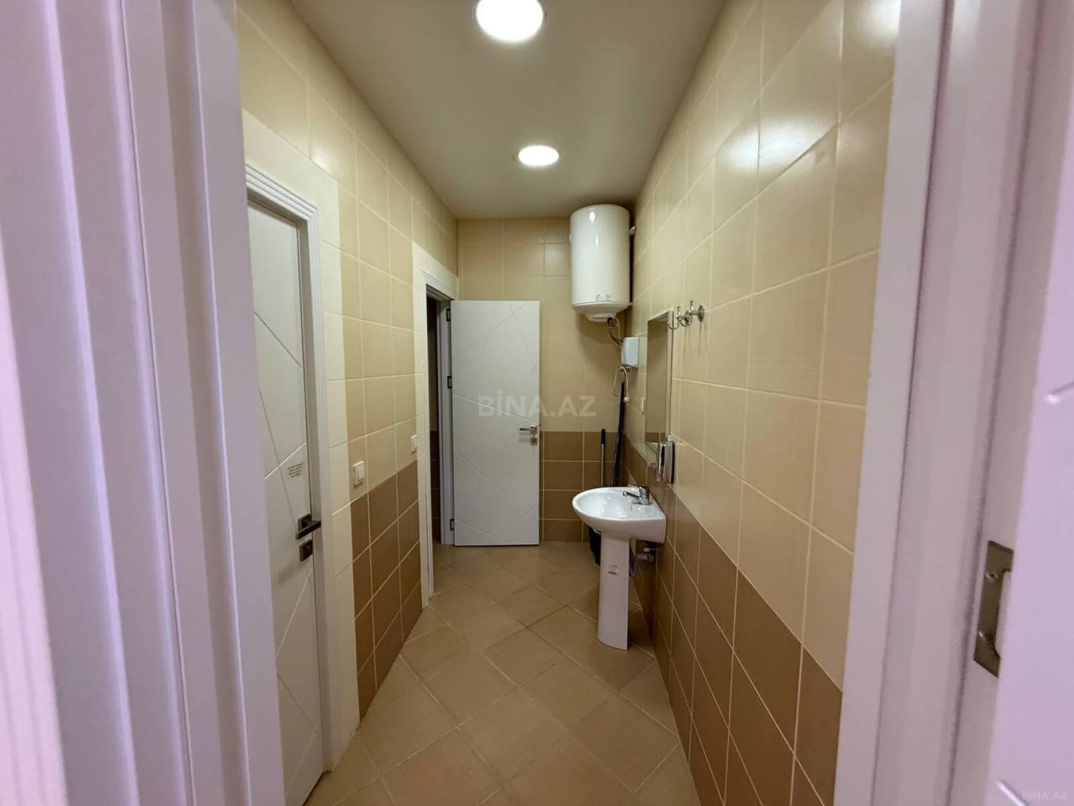 Kirayə verilir 4 otaqlı ofis 190 m²