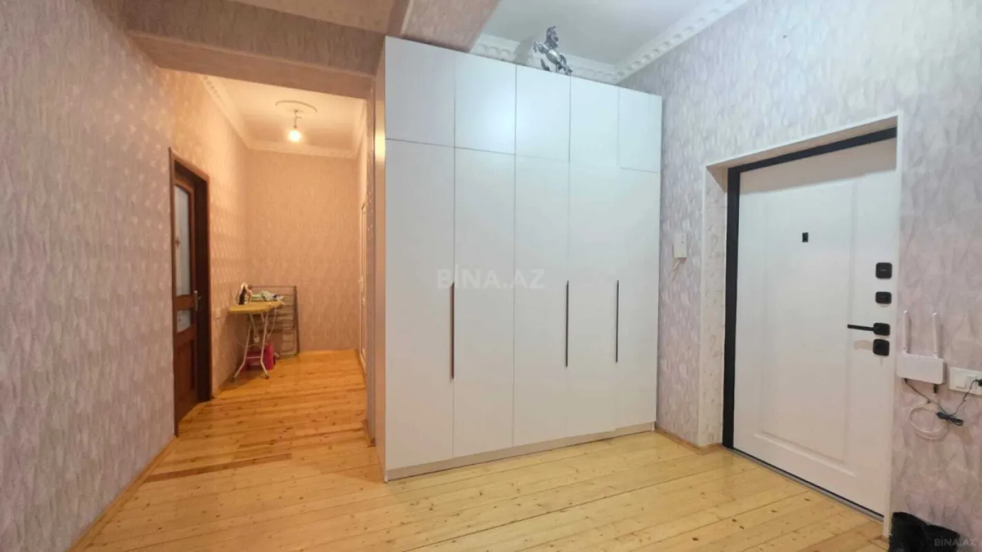 Satılır 3 otaqlı mənzil 100 m²
