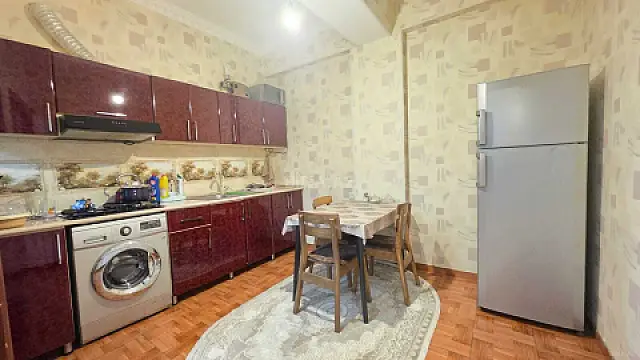Satılır 3 otaqlı mənzil 100 m²