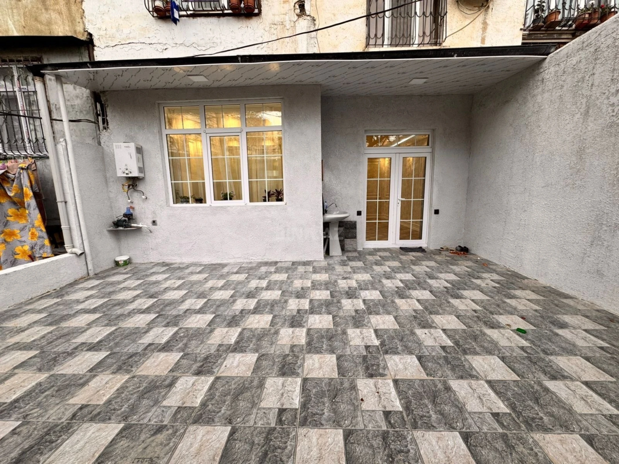 Satılır 3 otaqlı mənzil 65 m²