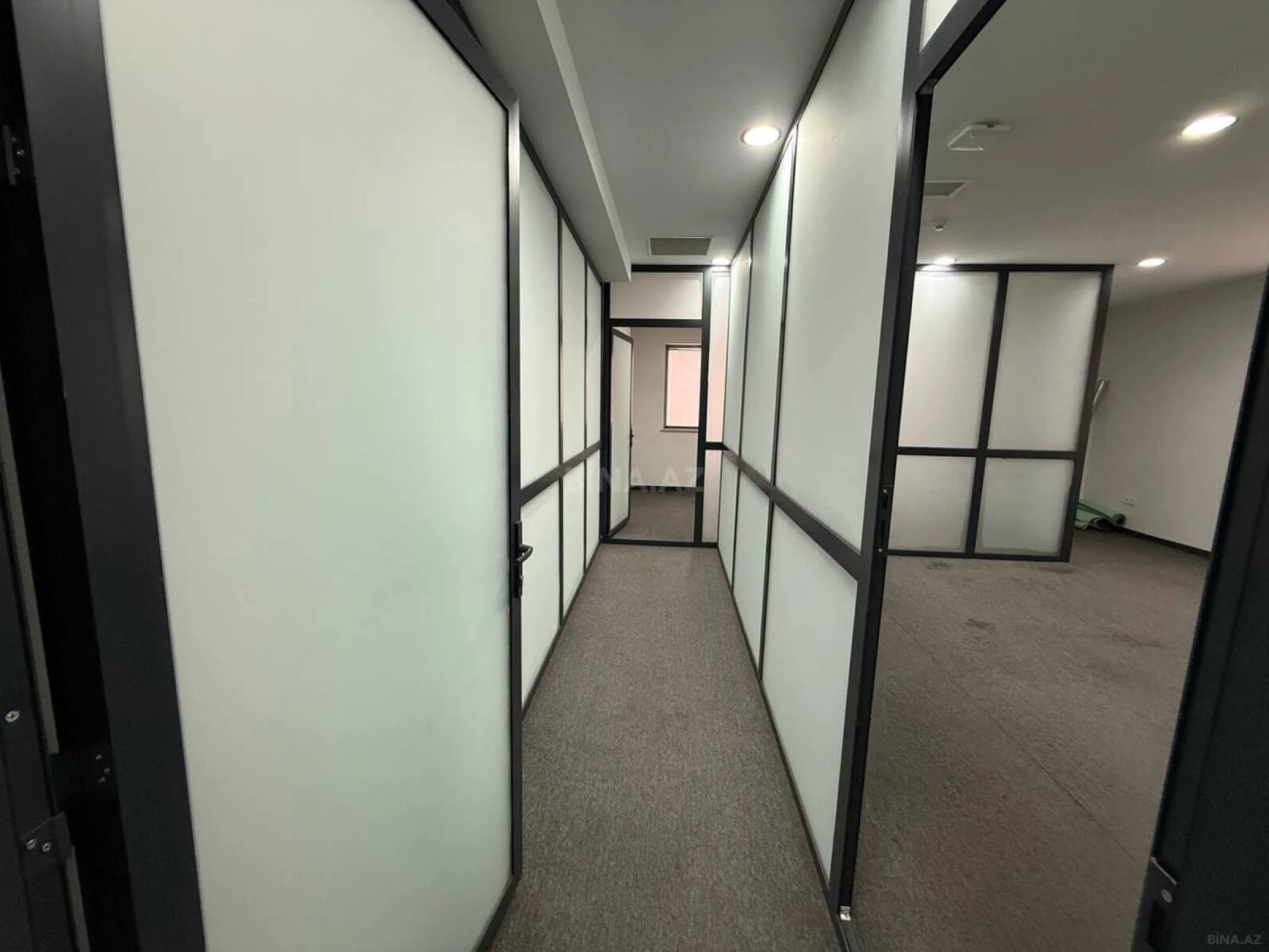 Kirayə verilir 5 otaqlı ofis 190 m²