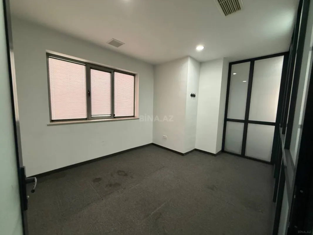 Kirayə verilir 5 otaqlı ofis 190 m²