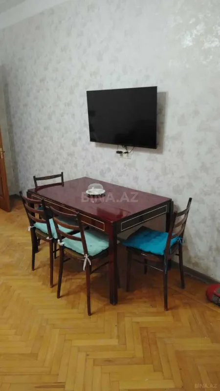 Kirayə verilir 2 otaqlı mənzil 60 m²