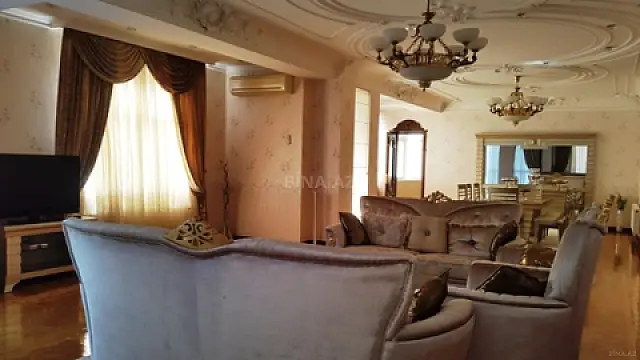 Satılır 4 otaqlı mənzil 205 m² — Bakı, Nizami 4 otaq 205.00 m²