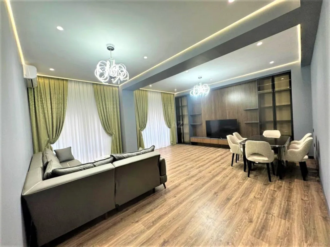 Kirayə verilir 3 otaqlı mənzil 150 m²