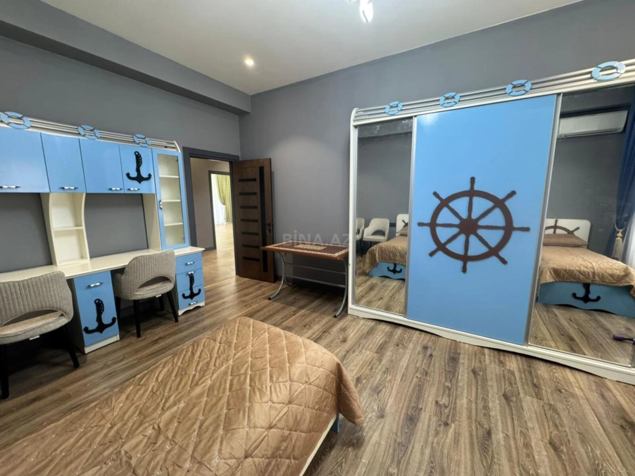 Kirayə verilir 3 otaqlı mənzil 150 m²