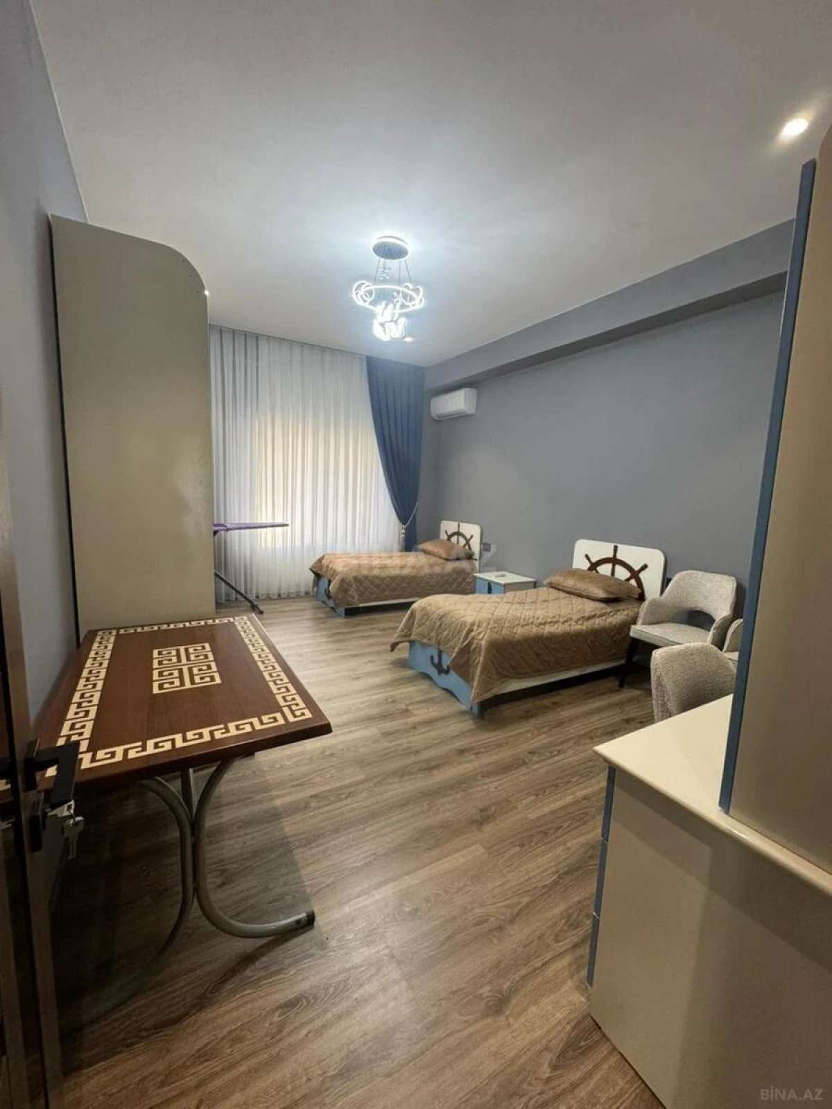 Kirayə verilir 3 otaqlı mənzil 150 m²