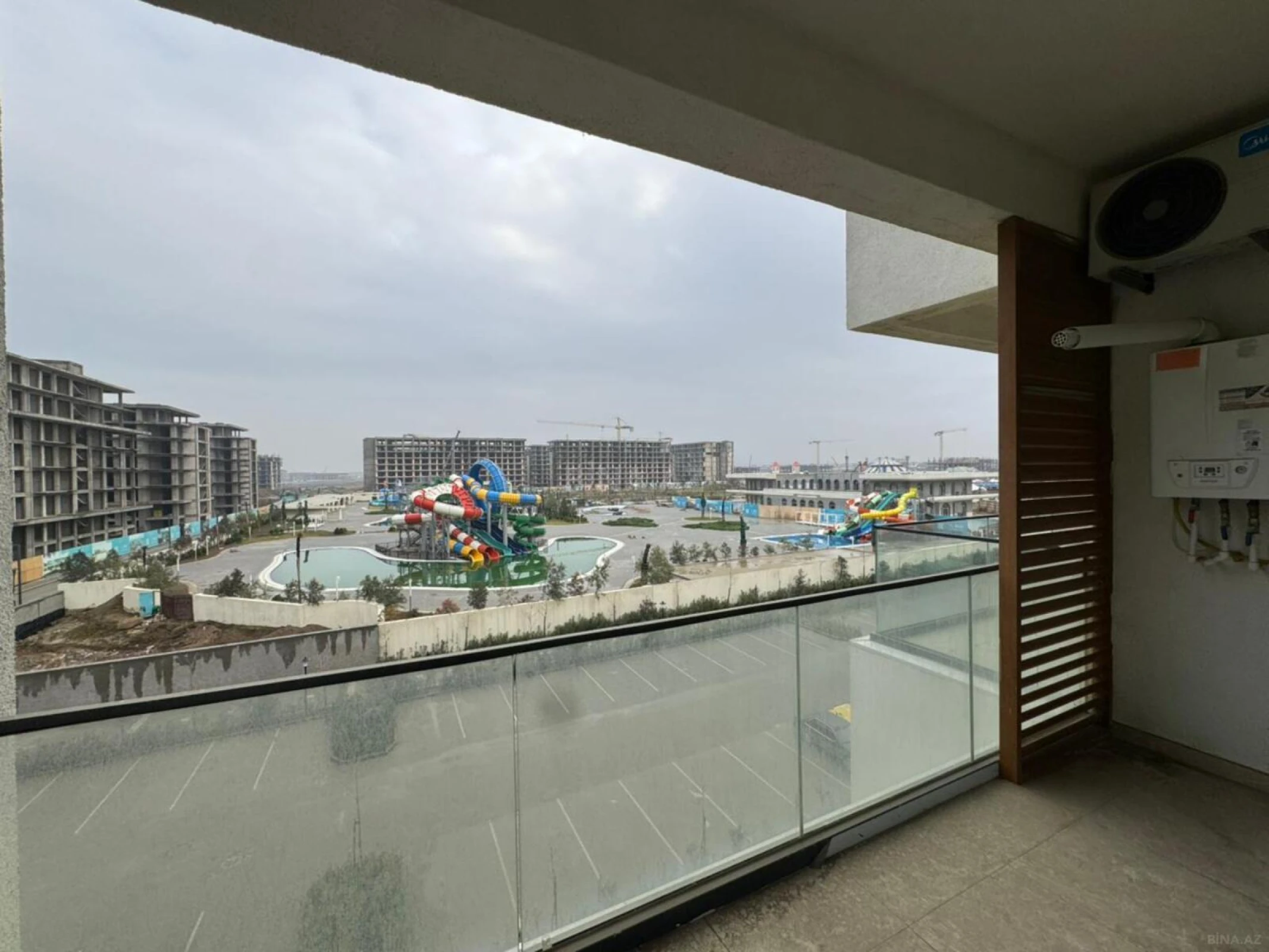 Satılır 1 otaqlı mənzil 57 m²