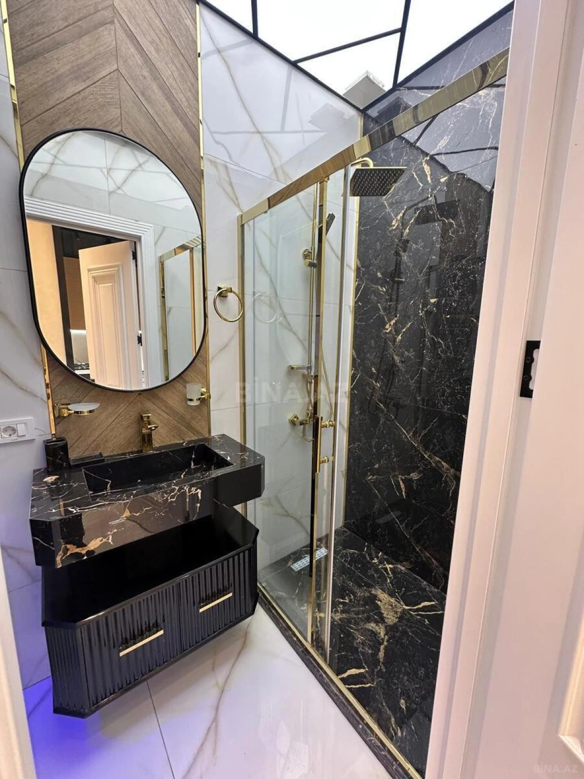 Satılır 2 otaqlı mənzil 64 m²