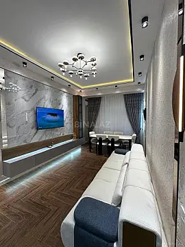 Satılır 2 otaqlı mənzil 64 m²