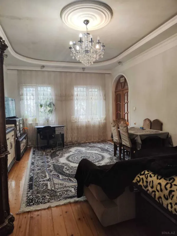 Satılır 5 otaqlı həyət evi 150 m²