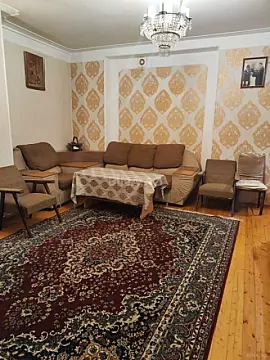 Satılır 5 otaqlı həyət evi 150 m²