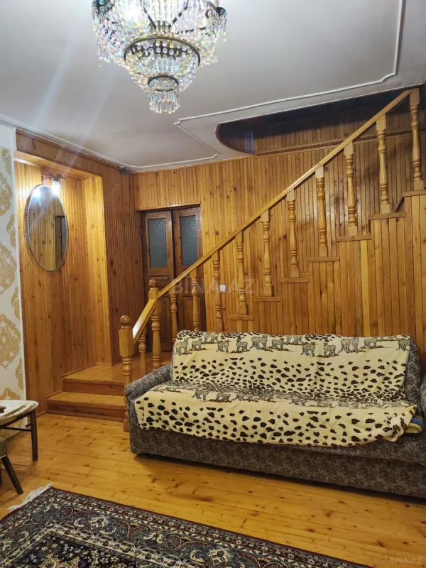 Satılır 5 otaqlı həyət evi 150 m²