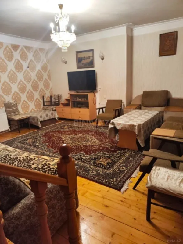 Satılır 5 otaqlı həyət evi 150 m²
