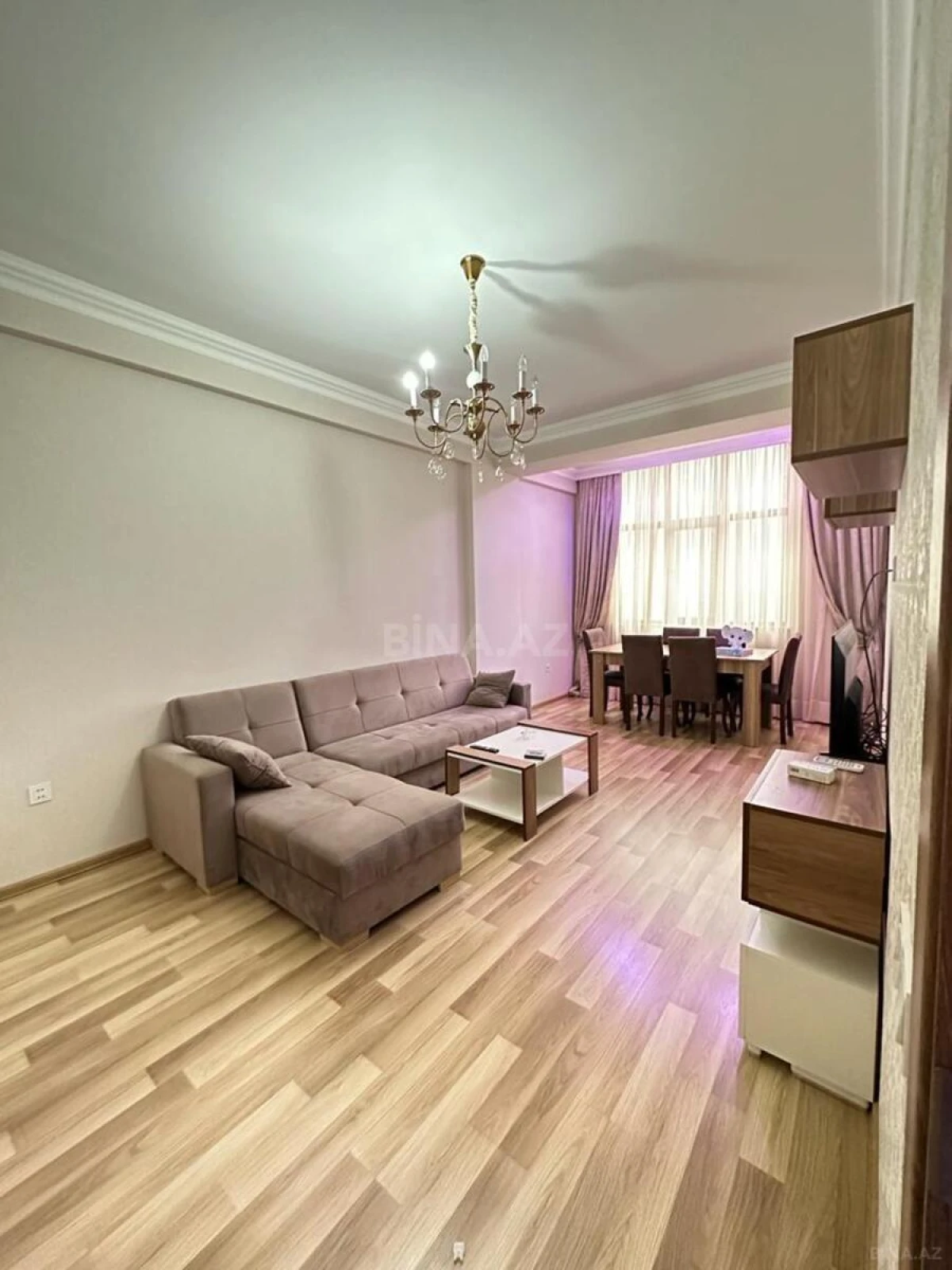 Kirayə verilir 2 otaqlı mənzil 85 m²