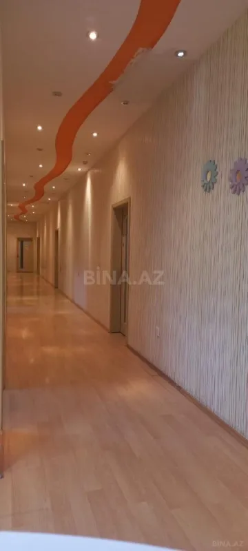 Satılır obyekt 440 m²