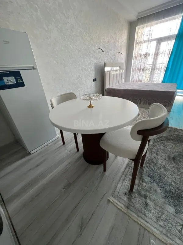 Satılır 1 otaqlı mənzil 42 m²