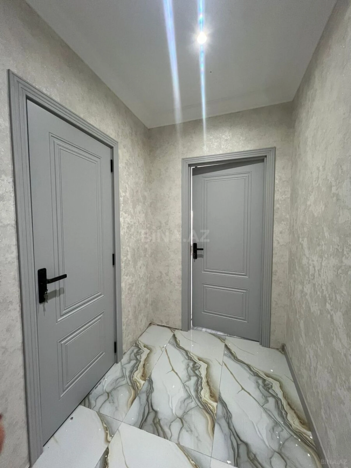 Satılır 1 otaqlı mənzil 42 m²