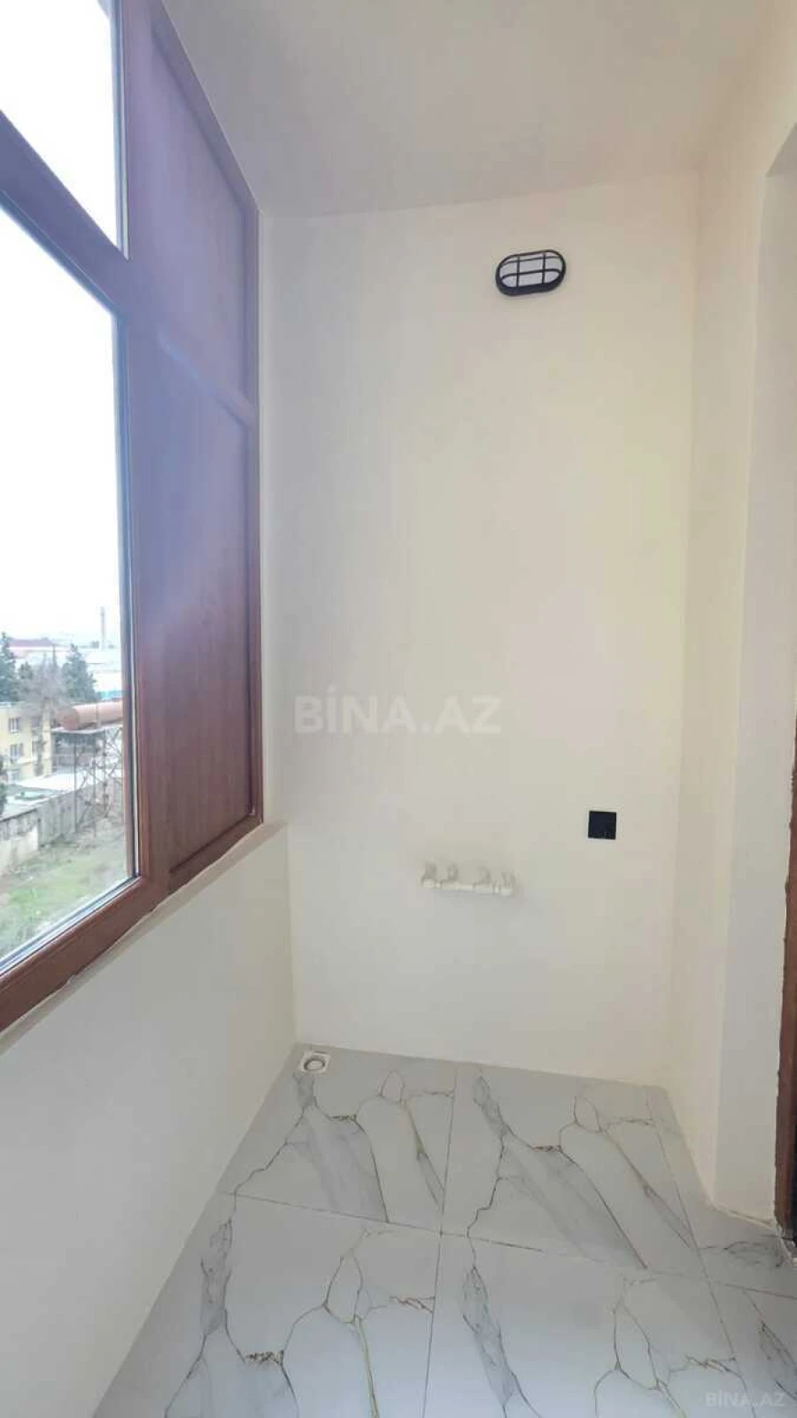 Satılır 4 otaqlı mənzil 103 m²