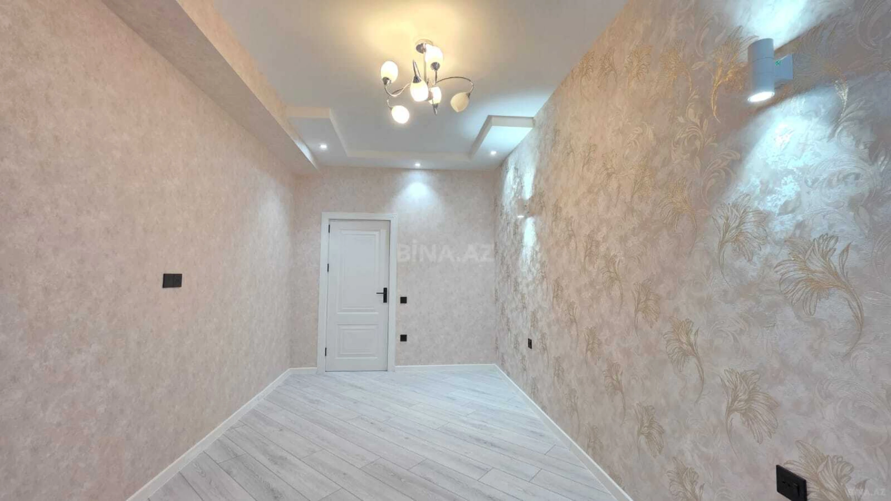 Satılır 4 otaqlı mənzil 103 m²