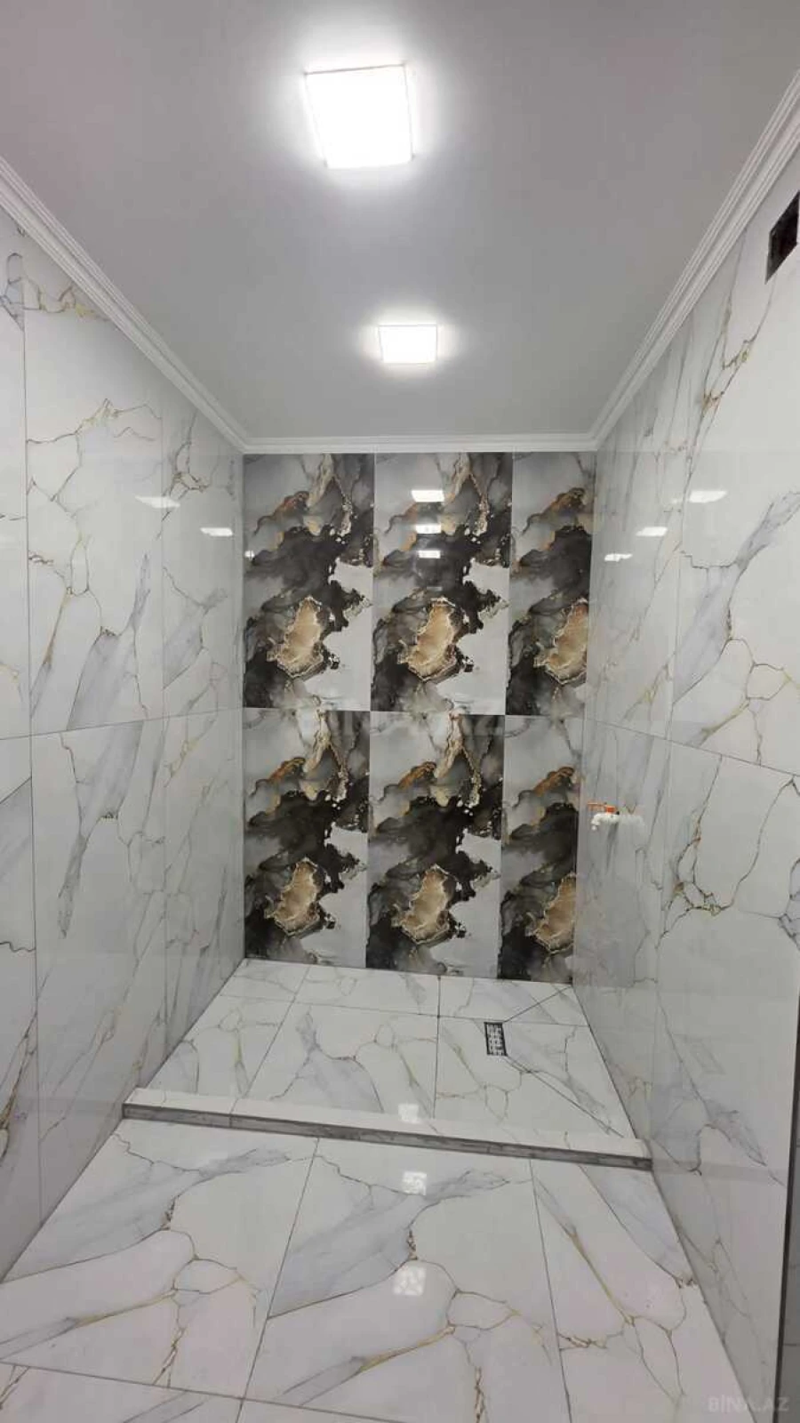 Satılır 4 otaqlı mənzil 103 m²