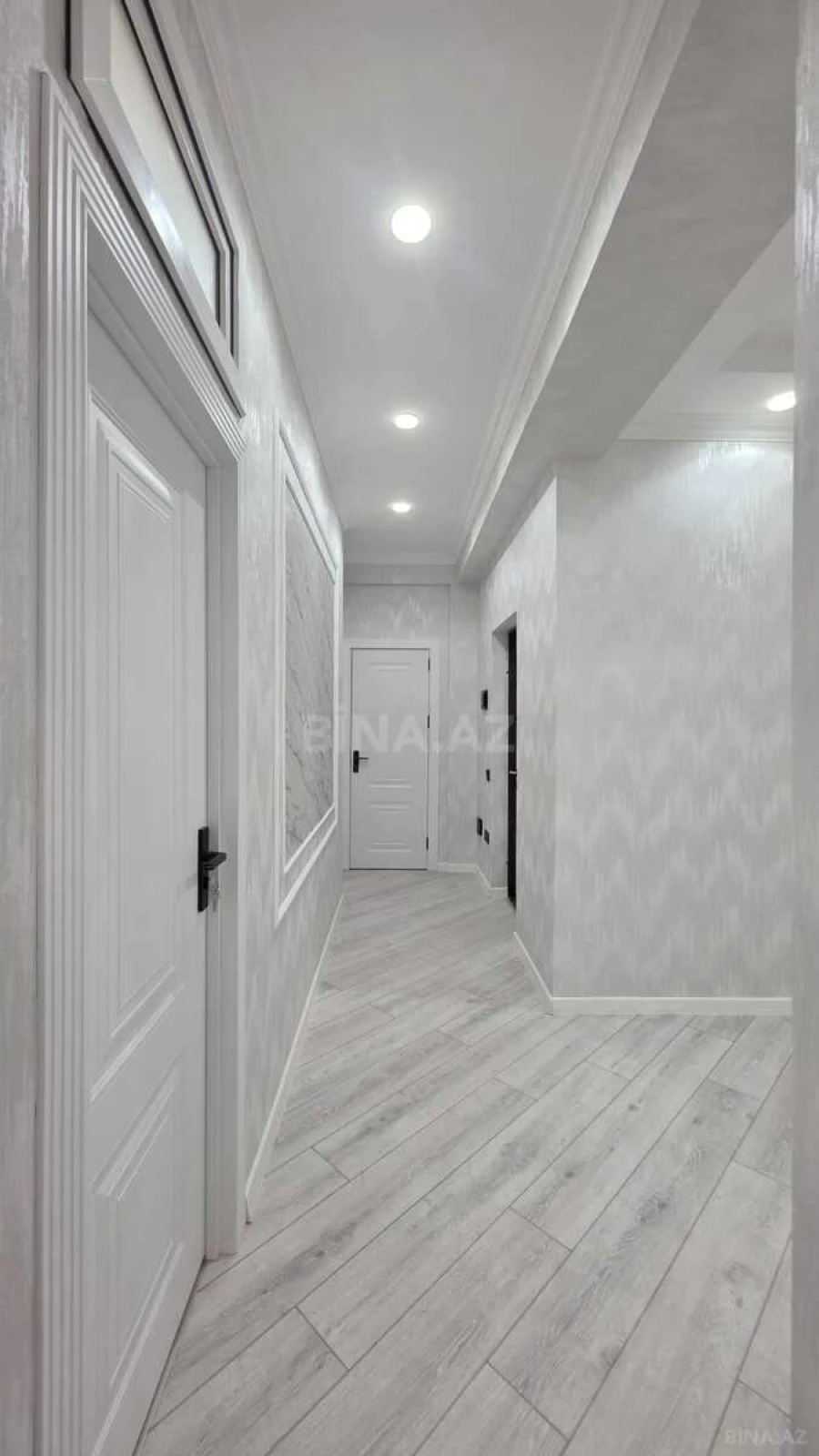 Satılır 4 otaqlı mənzil 103 m²