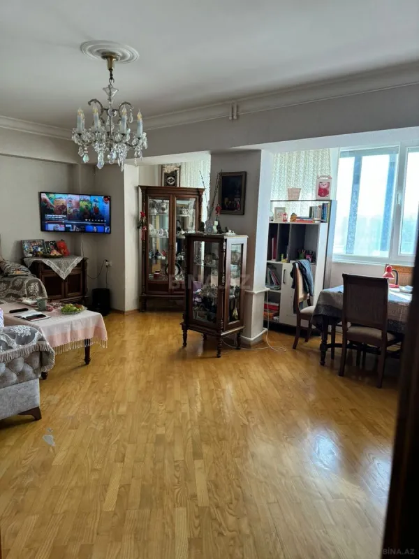 Satılır 3 otaqlı mənzil 90 m²