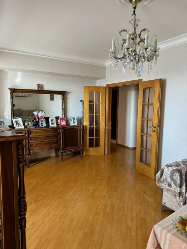 Satılır 3 otaqlı mənzil 90 m²