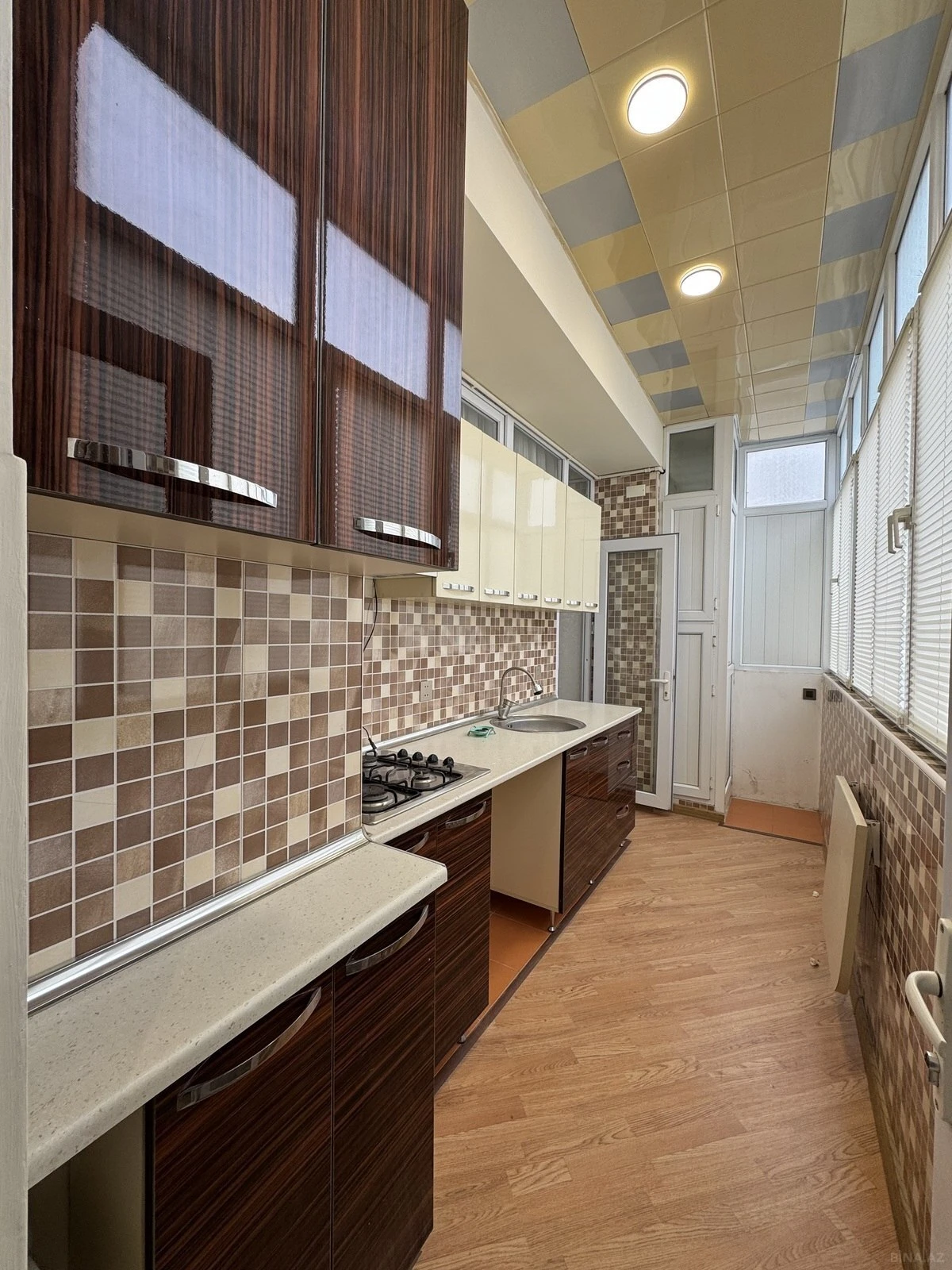 Satılır 2 otaqlı mənzil 62 m²