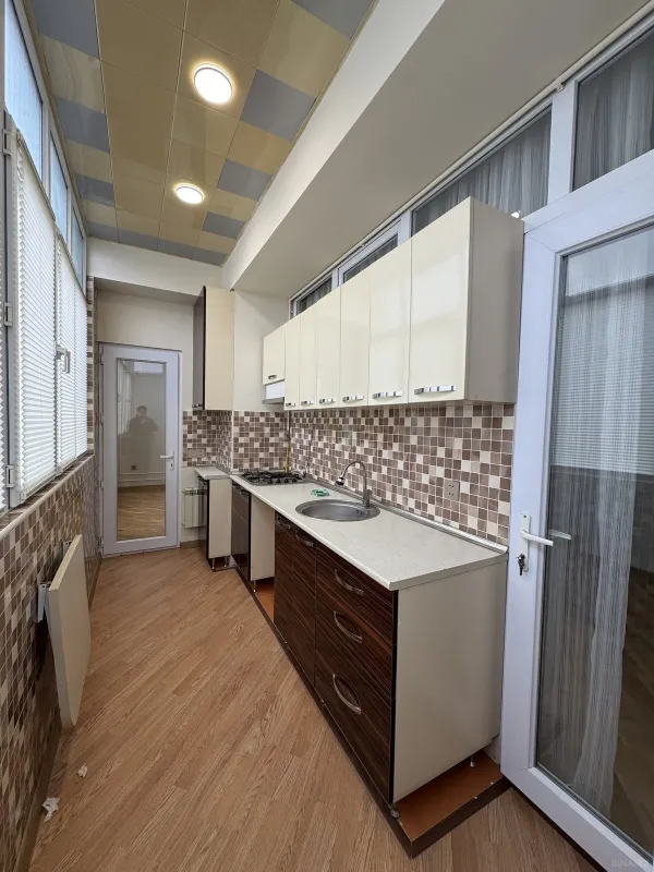 Satılır 2 otaqlı mənzil 62 m²