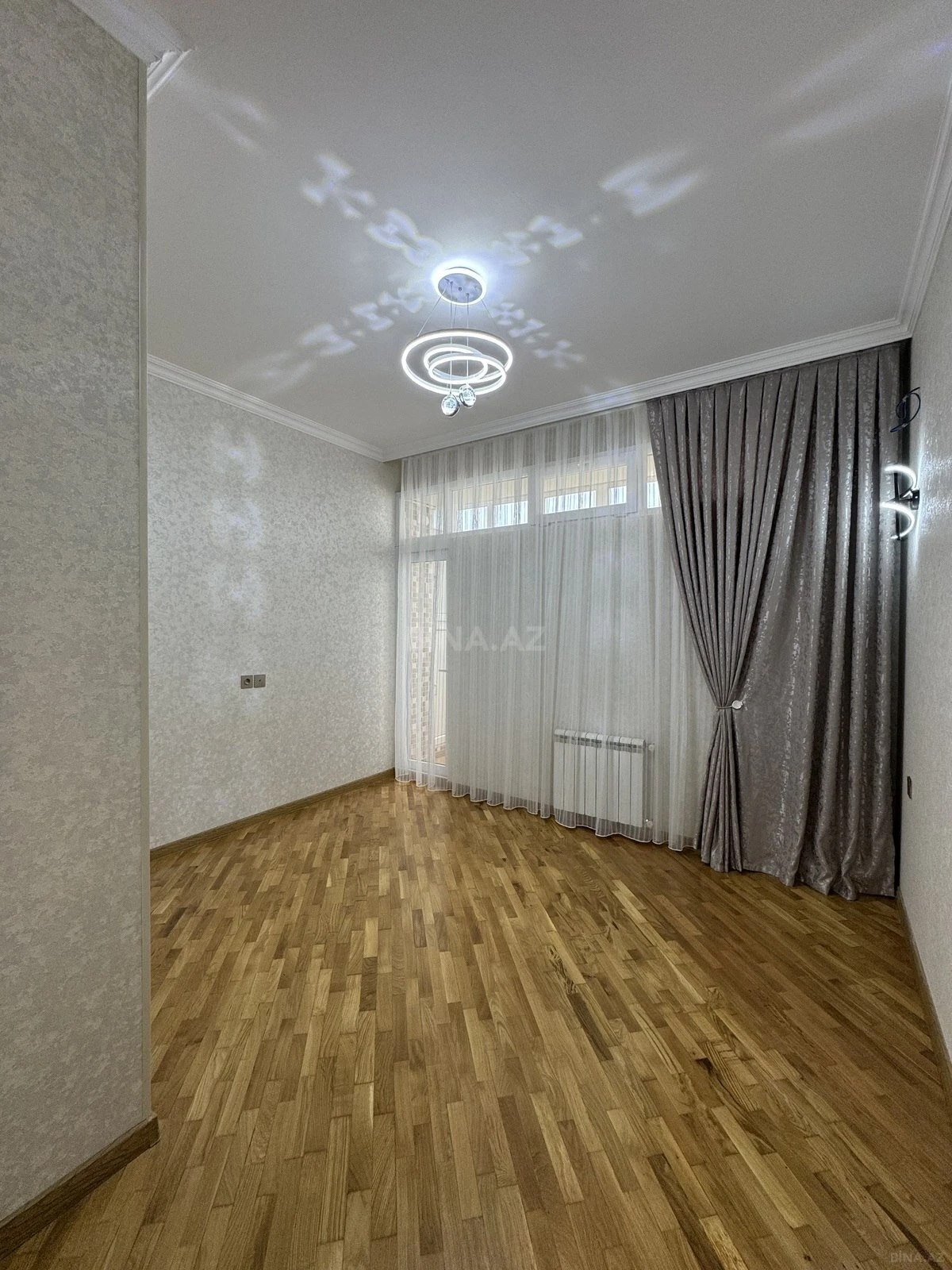 Satılır 2 otaqlı mənzil 62 m²