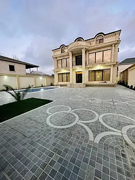 Satılır 5 otaqlı həyət evi 500 m²