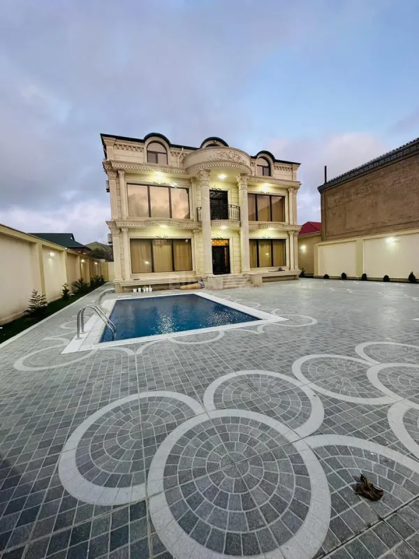 Satılır 5 otaqlı həyət evi 500 m²