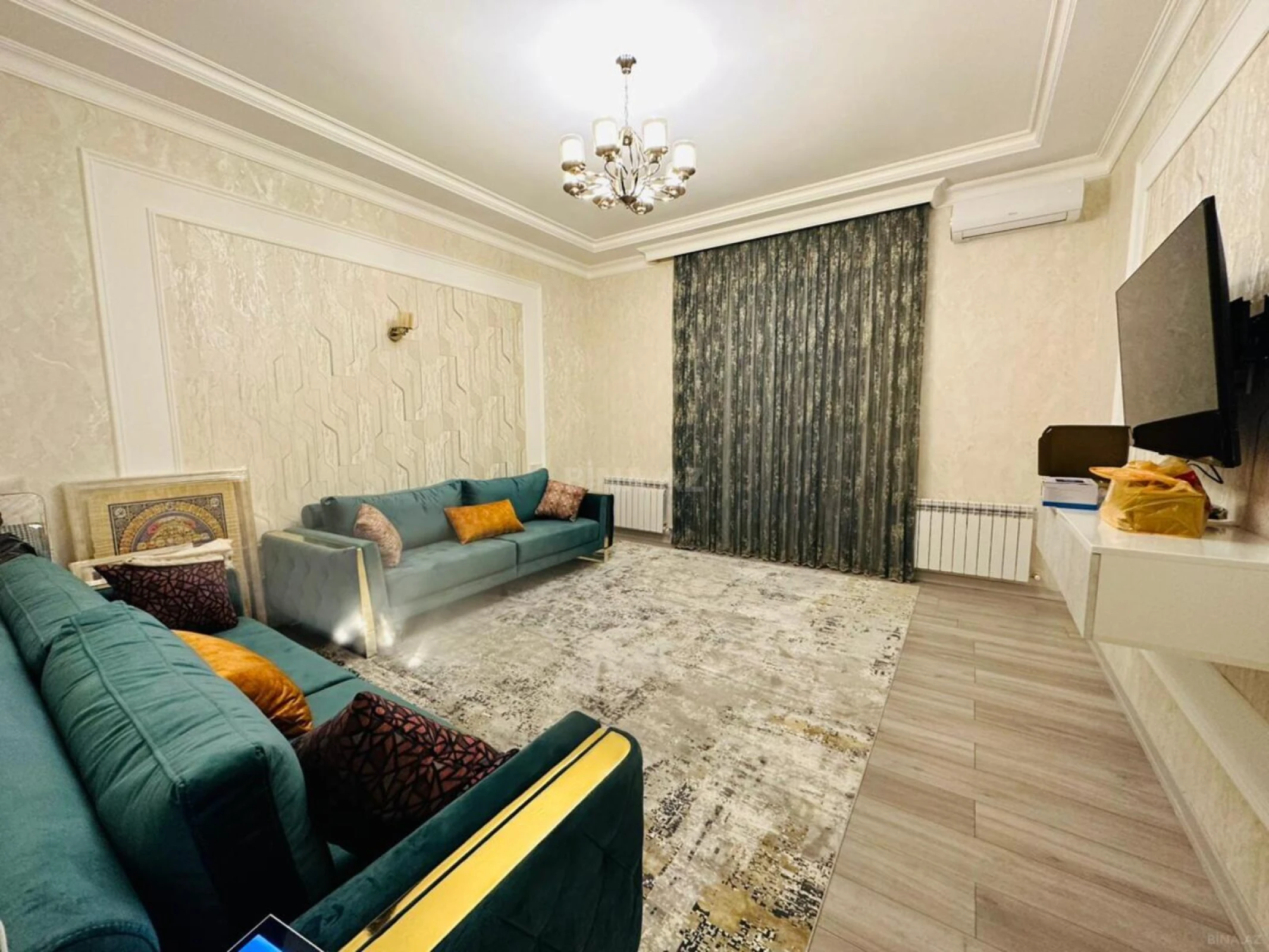 Satılır 5 otaqlı həyət evi 500 m²